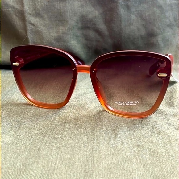 Brand New Vince Camuto Oversized Cat Eye Sunglasses Translucent Frame Gradient - Picture 1 of 16